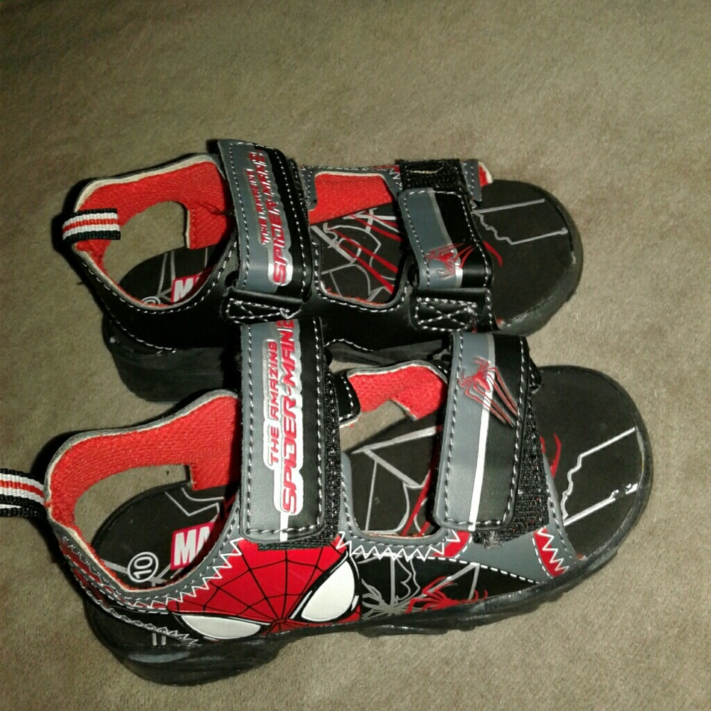 Boys spider man sandals size 10 light up